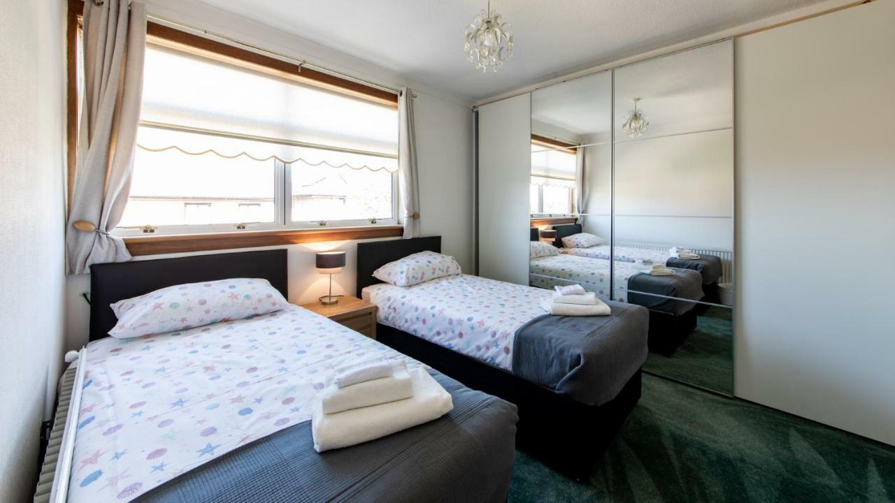 3 Bed House W/Drive & Garden V/Fast Wifi Near Bioquarter Villa Edinburgh Exterior foto